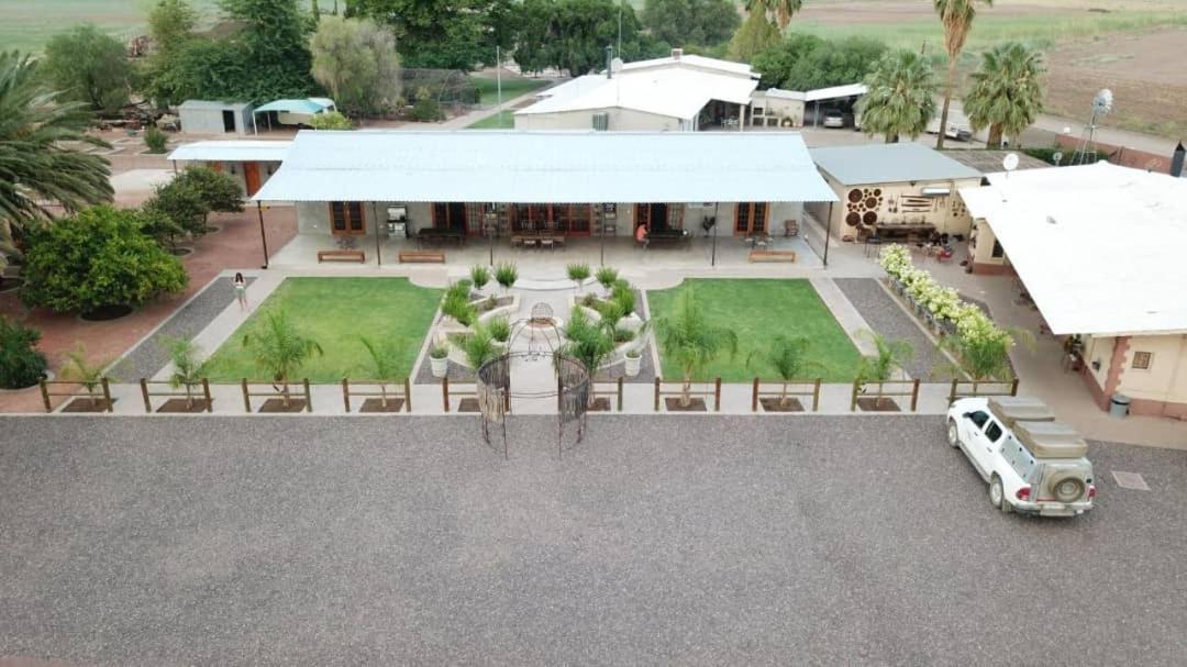 Villa Bastion Farmyard Mariental Exterior foto