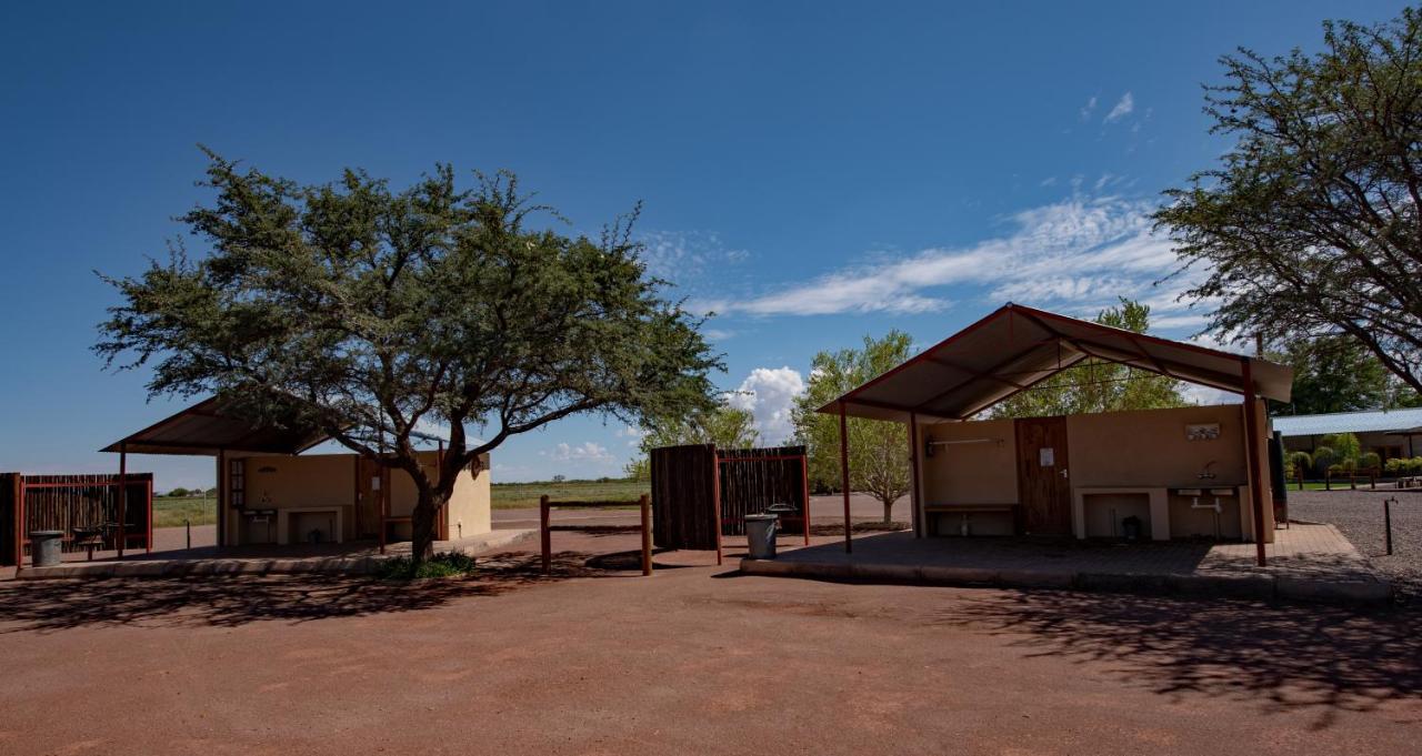 Villa Bastion Farmyard Mariental Exterior foto